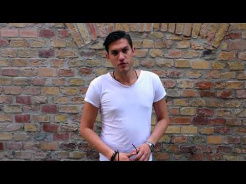 VODAFONE VÁC - Élőszobor promóció